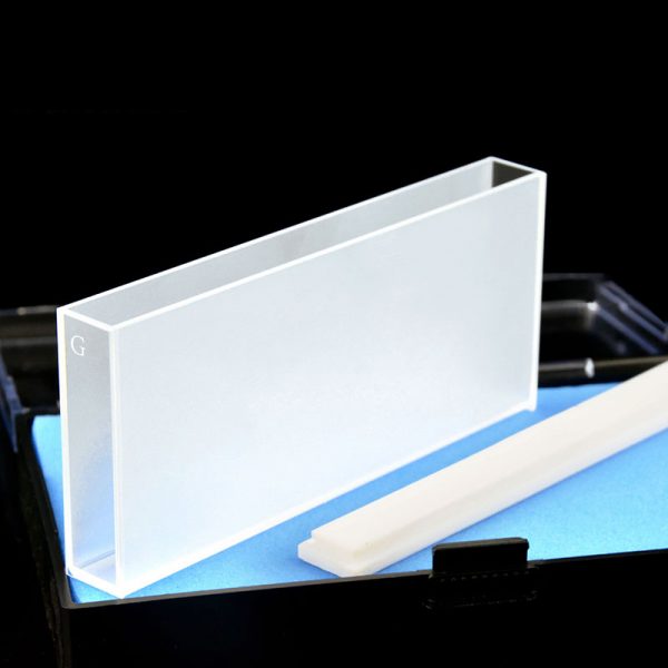 C1002CA2 100mm Glass Cuvette 35ml Two way Light PTFE Cap 1pc ea
