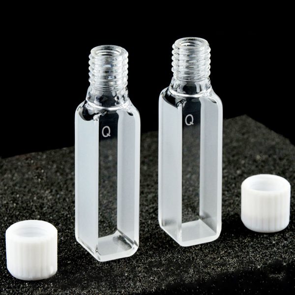 C102TE4 10mm Screw Cap Cuvette 3.5ml Two way Light Screw Cap Pack of Two