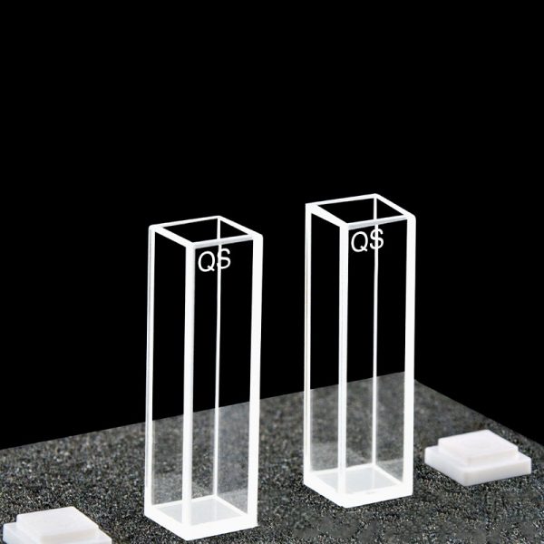 C104CE1 10mm Standard Cuvette 3.5ml Four Way Light PTFE Cap Pack of Two