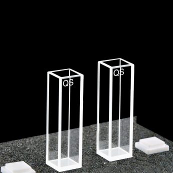 Quartz 10mm Standard Cuvette, 3.5ml, Molded 83, Four-Way Light, PTFE Cap, Pack of Two, C104CQE