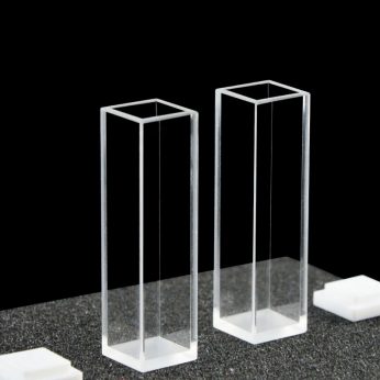 Quartz 10mm Cuvette Particle 
Size Sample Cell, 3.5ml, Standard 80, Four-Way Light, PTFE Cap, Pack of Two, C104CS93