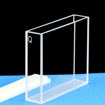 Quartz 50mm Standard  Cuvette, 17.5ml, Sintered 80, Four-Way Light, PTFE Cap, 1pc/ea, C504CA4