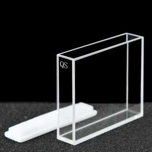 Quartz 50mm Standard Cuvette, 17.5ml, Molded 83, Four-Way Light, PTFE Cap, 1pc/ea, C504CE4