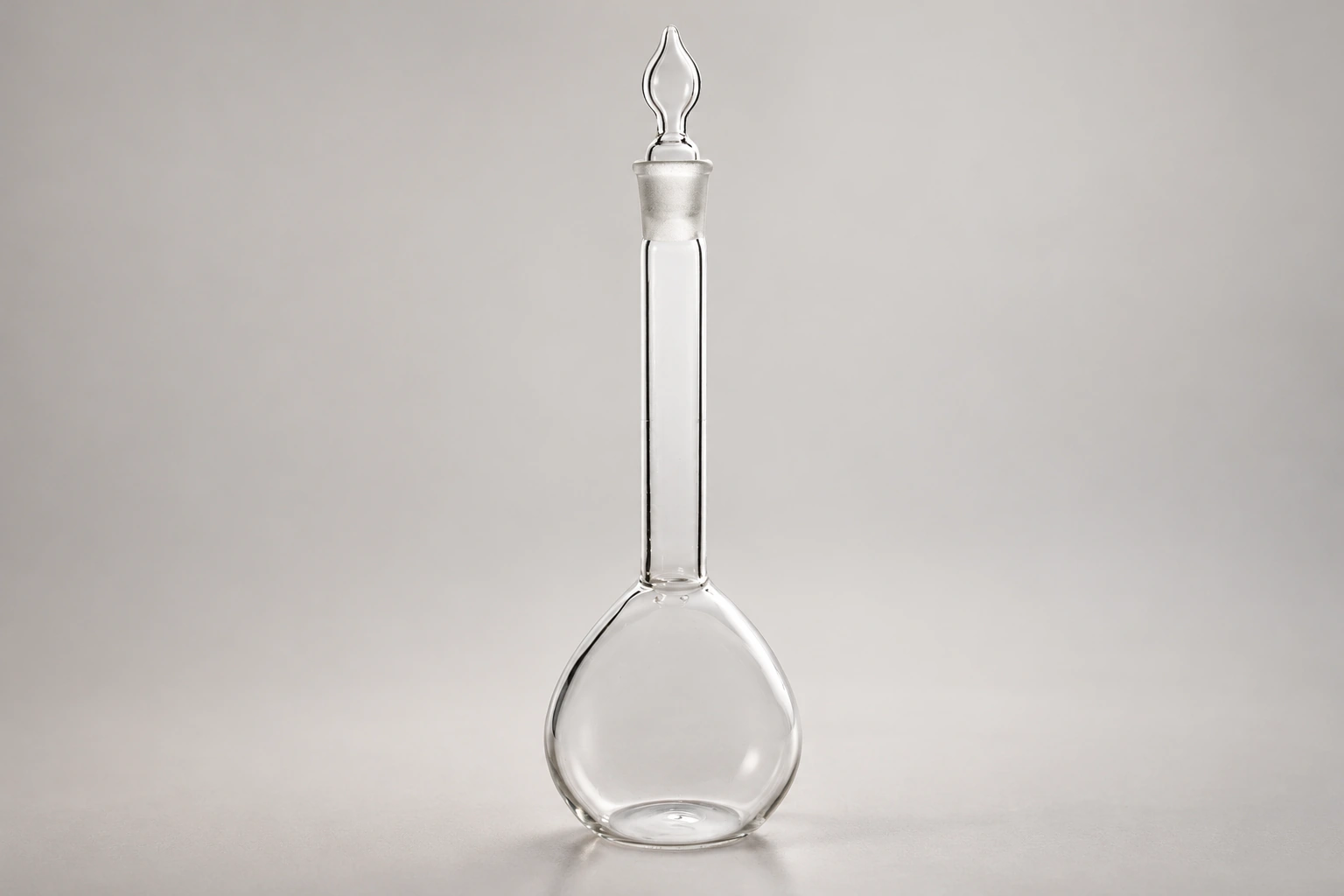 Quartz Volumetric Flask: What to Specify for Solution Preparation