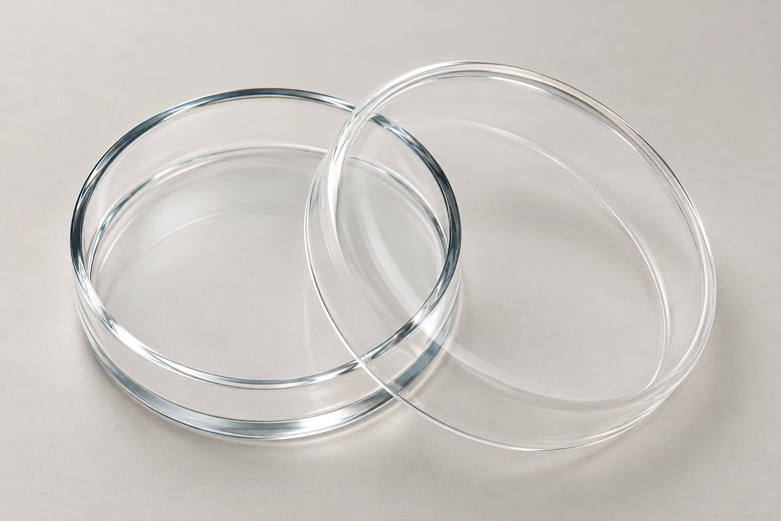 Quartz Petri Dish: Choosing a Shallow Sample Area and Cover