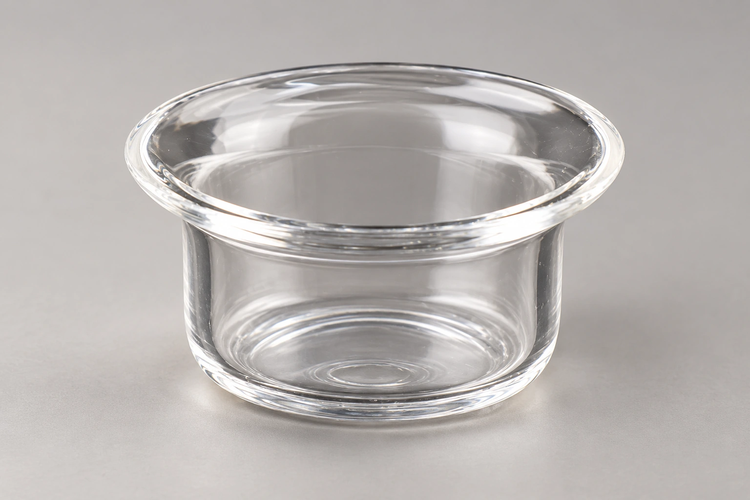 Flanged Quartz Crucible: Defining the Rim and Support Contact